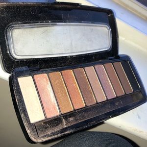 wet n wild Makeup - Need money asab and more storage wet n wild Makeup - Need money asab and more storage